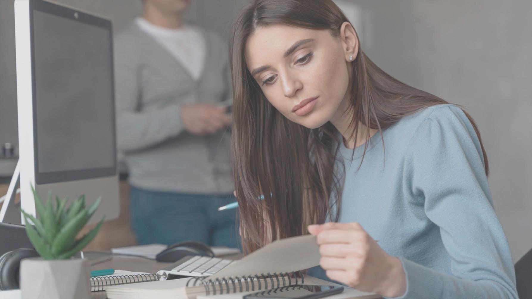 Équipe xolpenavira travaillant sur des stratégies budgétaires personnalisées